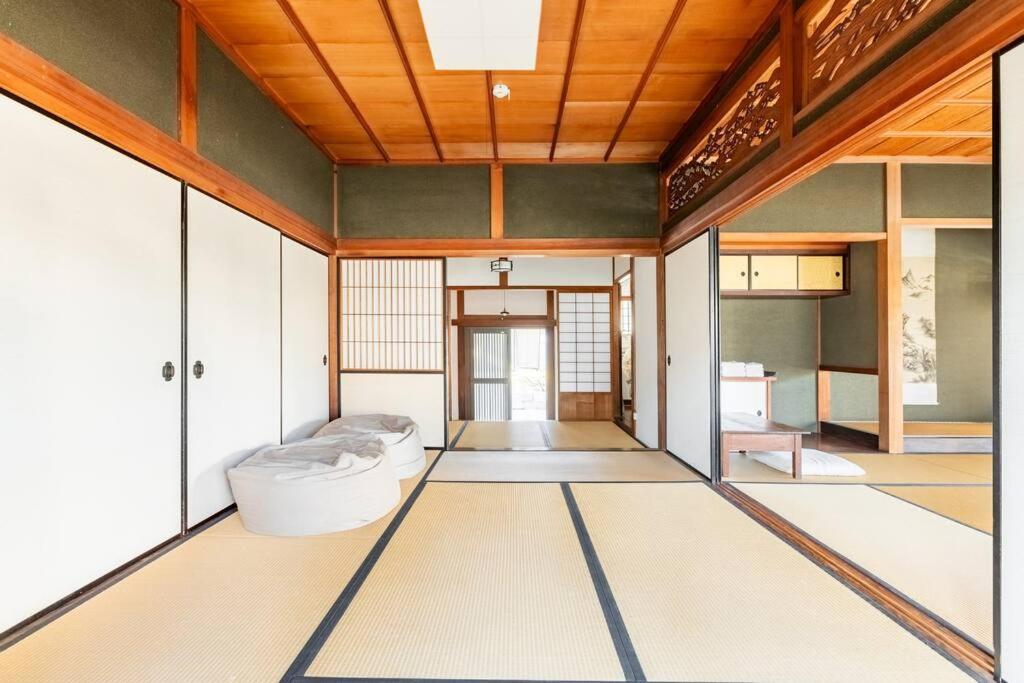 日々の宿: 宇野駅から車で5分 直島へ 最大7名様 古民家貸切 一棟貸し Tamano Bagian luar foto
