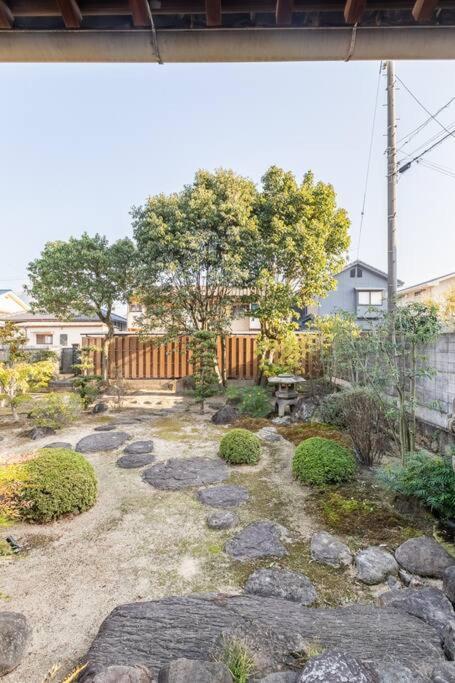 日々の宿: 宇野駅から車で5分 直島へ 最大7名様 古民家貸切 一棟貸し Tamano Bagian luar foto